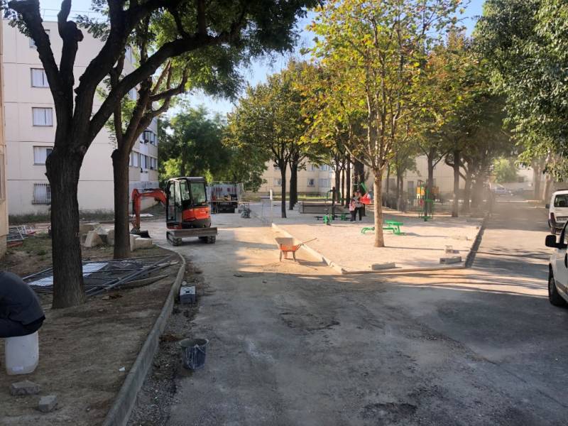 Réfection d'une voirie en enrobé noir sur LES CAILLOLS