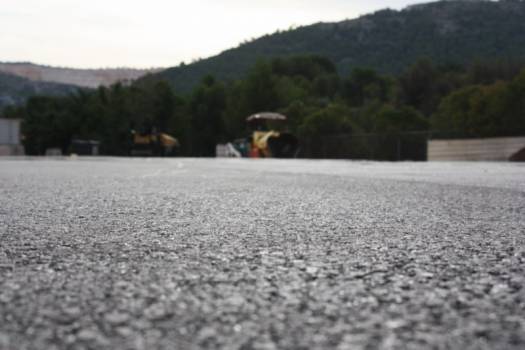 parc pour poids lourds en enrobé à aubagne