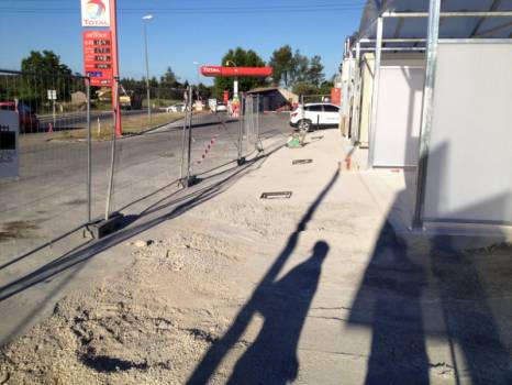 Aménagement d'une aire de lavage en enrobé noir 0/10 à Ventabren dans le 13