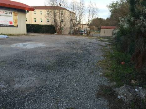 Remise en état d'un quai de livraison en enrobé noir à chaud