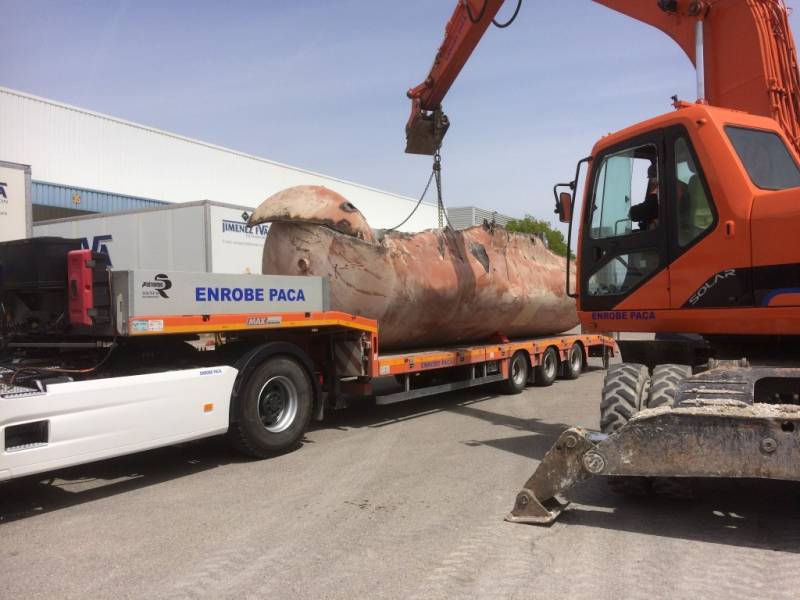 Terrassement et évacuation d'une cuve acier sur BOUC-BEL-AIR