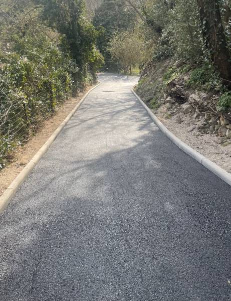 Création d'un chemin piéton pour la commune de Vauvenargues