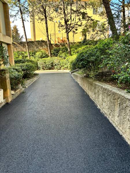 Réfection d'un chemin dans une résidence à Aix-en-Provence