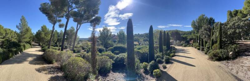 Bicouche d'allées d'un domaine sur Verneygues finition gravier Bellegarde.