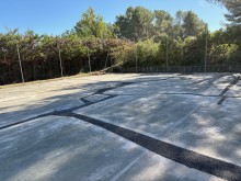 Rénovation complète d’un terrain de tennis à Luynes près d’Aix-en-Provence