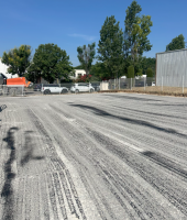 Réalisation d'un parking pour véhicules léger en enrobé, dans la commune de Vitrolles