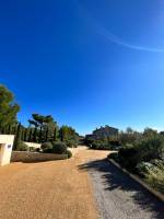 Bicouche d'allées d'un domaine sur Verneygues finition gravier Bellegarde.
