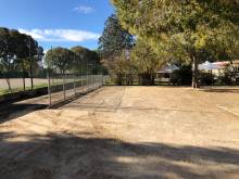 Création d'une cour de récréation de 2500 m2 dans une école de Marseille