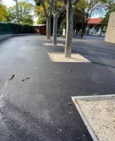 Création d'une cour de récréation dans une école de Marseille