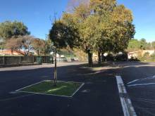 Création d'une cour de récréation de 2500 m2 dans une école de Marseille