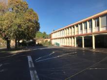 Création d'une cour de récréation de 2500 m2 dans une école de Marseille