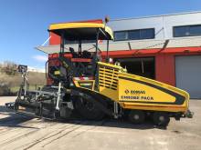 Location de FINISSEUR BF300P2 avec chauffeur et régleur sur le 13