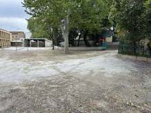 Création d'une cour en enrobé drainant noir à Marseille