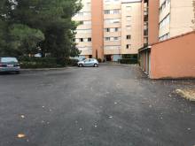Réfection d'un parking en ENROBE NOIR dans une résidence privée à AIX-EN-PROVENCE