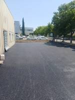 Réalisation d'un parking pour véhicules léger en enrobé, dans la commune de Vitrolles