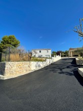 Réfection d’un accès villa en enrobé noir sur la commune de Ventabren